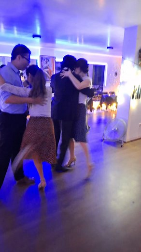 Así el Abrazo.! | Consuelo Conde