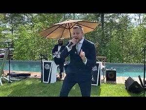 Mordechai Shapiro Singing "Hakol Mishamayim" at an Outdoor Wedding with Freilach Band | מרדכי שפירא