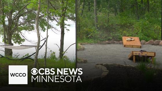 A mirrored cabin in Minnesota blends effortlessly into nature