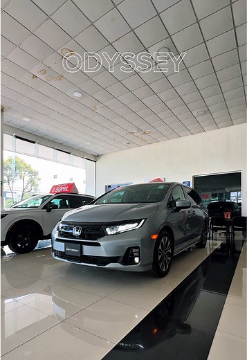 Honda Odyssey 2026 Touring: motor V6, espacio y tecnología