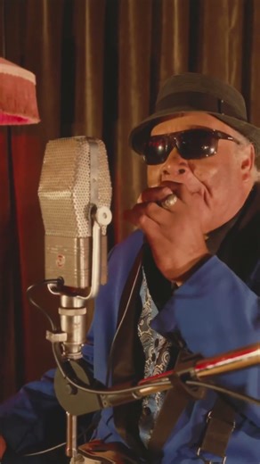 Memphis Blues Legend, Blind Mississippi Morris, sings the blues on this Willie Williams classic