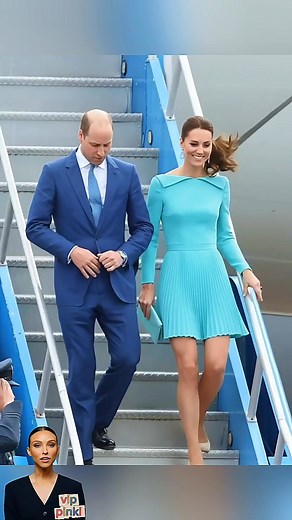 140K views · 2.6K reactions | Royal Arrival in Blue: Elegant Yet Windy Moment! #RoyalFashion #ElegantStyle #RoyalArrival #BlueDress | VIP Pinki | Facebook