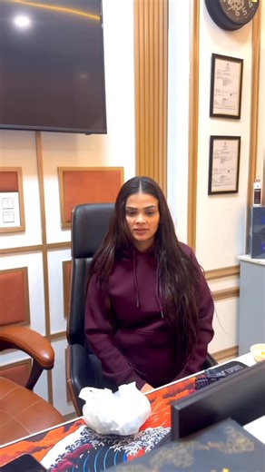 Payal Malik on Instagram: "✨ Dream Hair, Dream Price! ✨ Why wait for your hair to grow when you can own the length, volume & glam today? At just ₹10,000, our premium hair extensions give you the transformation you’ve always wished for—natural-looking, feather-soft and flawlessly blended by our expert team. 💁‍♀️💖 Whether you want that extra bounce, longer layers, or a complete makeover for weddings, parties or everyday glam, our extensions are designed to make you feel confident from every angl