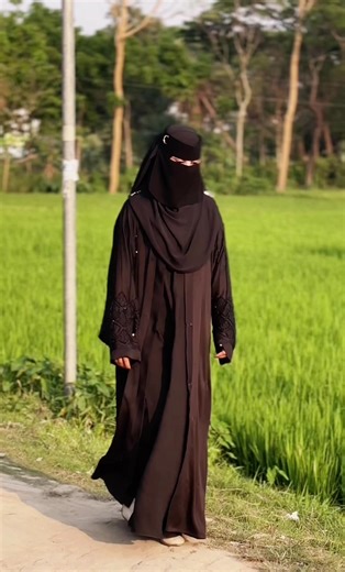 Borka from:@Abaya zone Niqab from:@Mim’s outfit