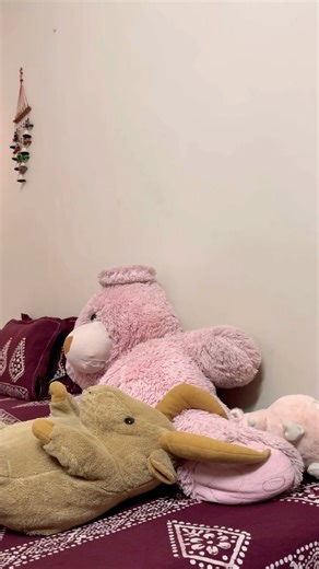 Decluttering My Room 🎧 #Shorts #youtube #youtubeshorts #viralshorts #relatable #fyp #foryoupage