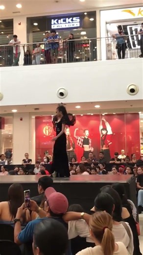 High Fashion Models Phi #runwayshow Ayala Centrio Mall Cagayan de Oro City 🖤✨ high fashion couture