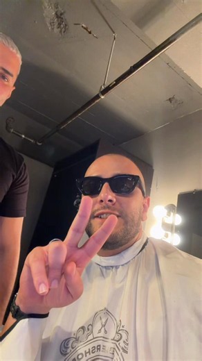 Barbershop vibes in Canada — Moroccan/Algerian/Tunisian rap energy