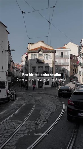 #turkishsong #benbirtekadamsevdim #lyrics_songs