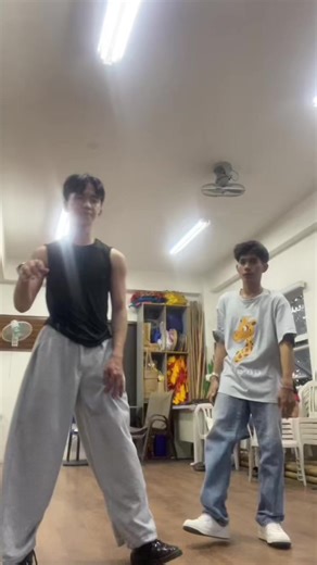 Dance Challenge Tutorial: Famous Indian TikTok Styles