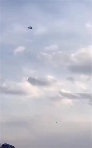 Quetta Kite Fighting: A Community Celebration