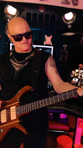 NOW LET’S HEAR MY REGRET BASS IN ACTION (KRAMER XL8)