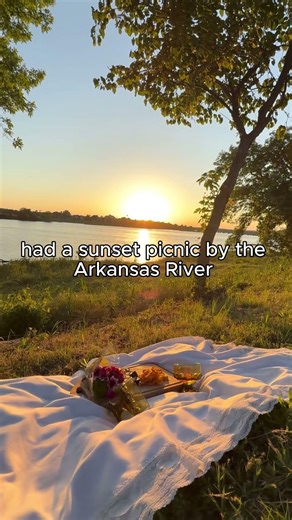 You’re Not A Real Tulsa Until You’ve Had a Sunset Picnic by the Arkansas River