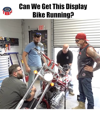 I Met Paul Sr! Can We Get This Display Bike Running? | The Bearded Mechanic