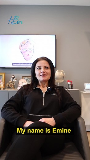 We performed TRIFOCAL LENS surgery on our patient. Goodbye to far-near glasses😊