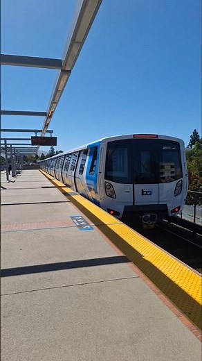 Bart Train at Fremont Station