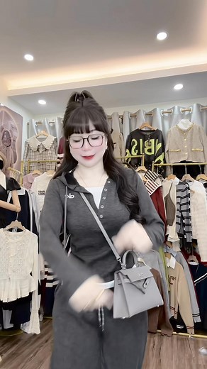 81K views · 363 reactions | Bộ này xịn đét nha mấy bà ưiiiiiMã ✅H90 -#49k/1 set chất len thỏ dầy mịn bao ấm luôn殺 Chốt tại đây nha | Shop An Mỡ - Mẫn Nhi | Facebook