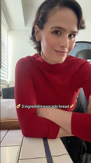 I tried the viral 3 ingredient avocado bread 🥑🥚🧀 #easyrecipe #learningtocook #easybreadrecipe