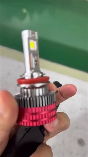 Super bright car headlight bulbs