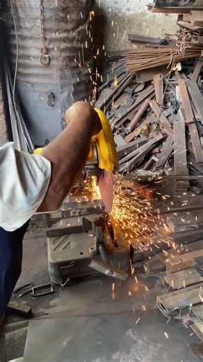 Pipe cutting skills with cutter #cuttingskills #cuttingmachine #shorts