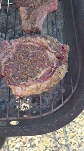 Perfect Ribeye Over Open Fire… Say Less 🔥