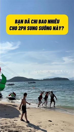 What is there to do at VinWonders Nha Trang? Try parasailing over the sea once and you'll never f...