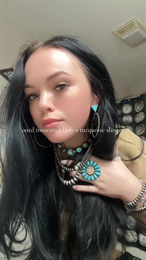 Versatile Style: Embracing Western Fashion with Turquoise Jewelry