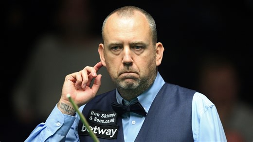 Snooker star caught up in earthquake but fans left baffled at bizarre hashtag