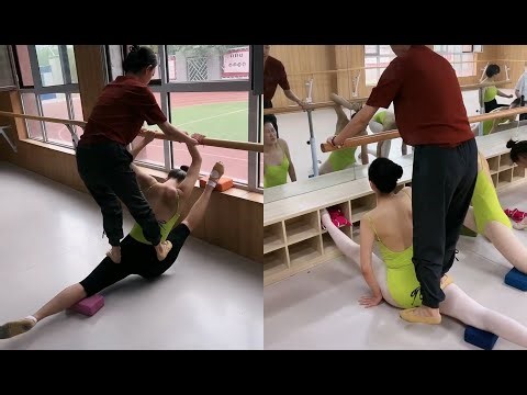 Ballet Dancers' Extreme Flexibility Drills"
