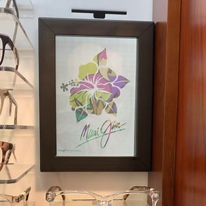 Have you tried the parrot test yet?! Come on in to our practice and see what sets Maui Jim sunglasses apart from the rest! Perfect for this heatwave - let’s hope it lasts! 😎🦜☀️ #mauijimsunglasses #sunglasses #summer #eyes #vision #UV #mauijim #protectyoureyes #opticians #OVC | Optimum Vision Clinic