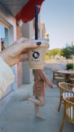 (pumpkin spice smoothie) have you tried one yet??? our newest fall obsession, let us know what you think!! #waco #fall #pumpkinspice #autumn #texas | Oh My Juice | Facebook