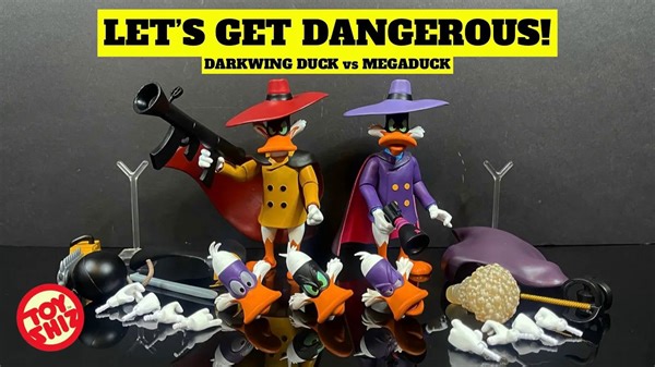 DARKWING DUCK vs NEGADUCK | Diamond Select