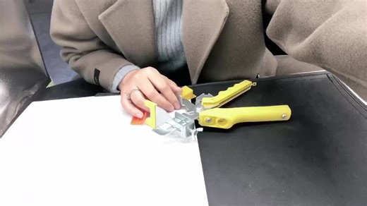 Factory Direct Customizing Cheap Modern Tile Accessories Leveling System Clip Tile Spacer OEM/ODM Sample Free Direct Sale