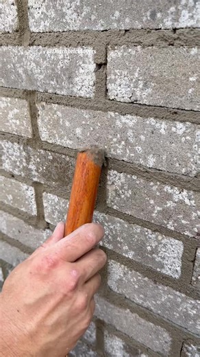 Brick Finishing Techniques for Masons and Construction Workers