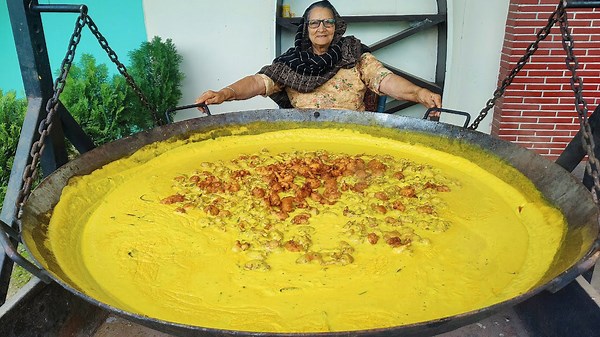 Granny’s Classic Punjabi Kadhi Pakora Recipe with Rice