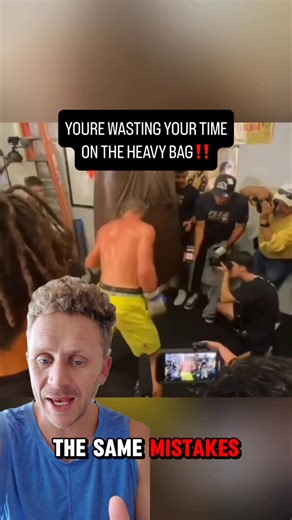 Lloyd Ellett | Boxing Fitness Specialist on Instagram: "Comment HEAVY BAG below and I’ll send you a free course to teach you how to use the Heavy Bag like a pro fighter (Including 9 drills I used as a pro fighter💥)"