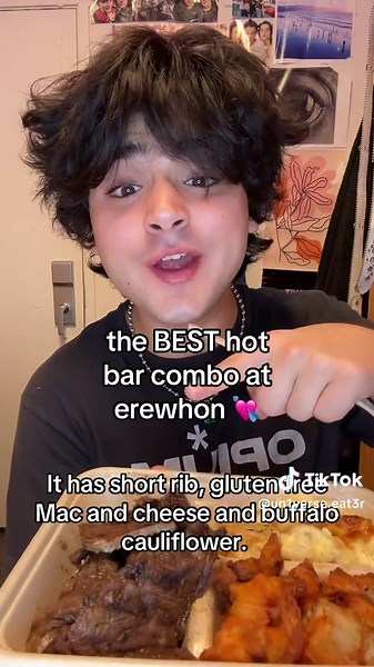 i will never stop the erewhon reviews 🥰 #erewhon #erewhonmarket #erewhonreviews #erewhonsmoothie #erewhonreview