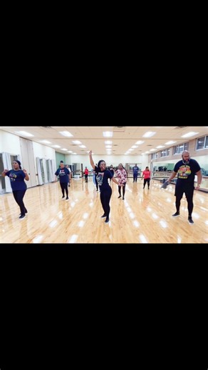 This song still jams!! And it’s an easy line dance! #Anniversary #linedancing Dance created by: Shuanta “That Short Girl” Porter | And 5678 Line Dance