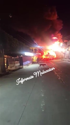 FUERTE INCENDIO EN EL MERCADO DE SAN PABLO SAN MARCOS Reportan incendio de gran magnitud en el mercado número 01 del municipio de San Pablo San Marcos. | Informate Malacatan