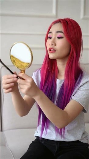 Santa-Approved Holiday Makeup Tutorial