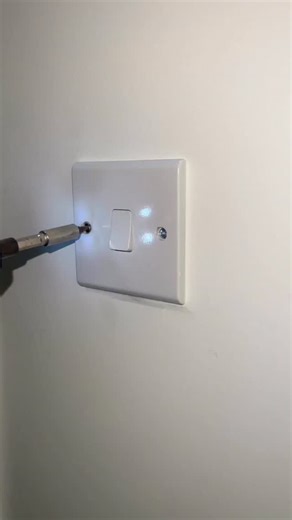 QuinnPulse Electrical on Instagram: "Click Grid Pro dimmer module ⚡ Easy to install. Clean finish. Very easy on the eyes. @scolmore_group #electricianlife #electriciansofinstagram #sparky #electricalwork #tradielife"
