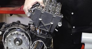How to Install Yamaha R6 Cylinder Head