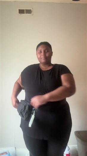 Getting back into your routine is honestly one of the kindest things you can do for yourself. After the holidays, when everything feels off and unstructured, going back to your basics brings the calm back. No extremes. No punishment. Just showing up again and letting consistency do its thing. #PostHolidayReset #WeightLossJourney #BackToRoutine #WomenSupportingWomen #HealthyHabits