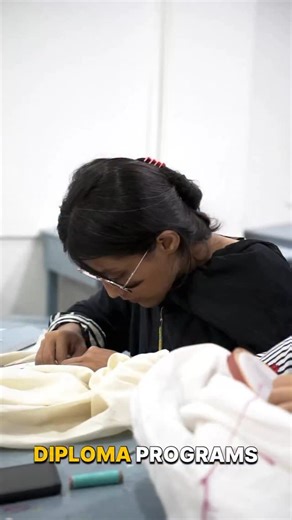 2K views · 15 reactions | Find out who is eligible to apply in our diploma programs. Offering Professional Diploma Programs in: - Fine Arts - Communication Design - Textile Design - Digital Media ADMISSION DATES * Form Submission deadline: 22nd Aug 2025 * Admission Test: 23rd Aug 2025 * Registration deadline: 29th Aug 2025 * Classes begin from: 1st Sep 2025 Visit: www.applyatksa.com (link in bio) For further details, WhatsApp at 03352019095 | Karachi School of Art | Facebook