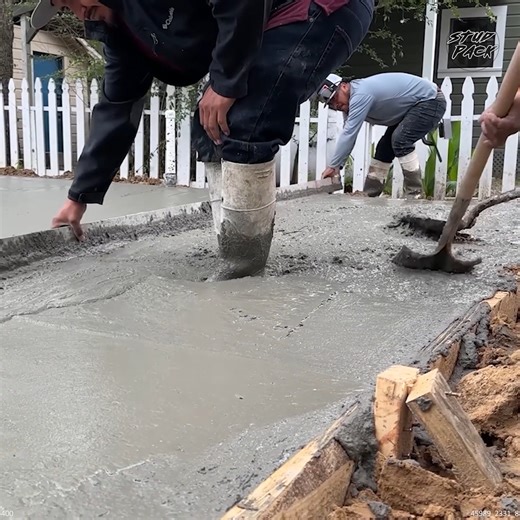 Pouring the MOST EXPENSIVE Garage Slab in Texas | Stud Pack, LLC