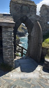 @crisstywalks thanks for sharing this of magical Tintagel 🤩🌟 📷 Share your memories of Cornwall for a chance to feature on our page! 🌊 #tintagelcastle #tintagel #tintagelbeach #cornwall #amazingdestinations #britainshiddengems #secretgems #southwestcoastpath | Beautiful Cornwall