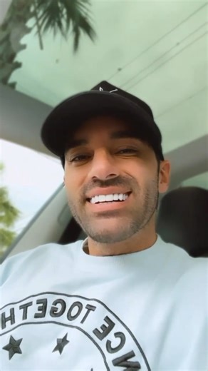 588K views · 35K reactions | Familia!! Estoy feliz de compartir que si lo logré y mi sueño se cumplió . Princesa mía, esto es por ti y para ti. Te dedico cada uno de mis logros. Te amo y estoy listo para comenzar esta nueva etapa de nuestra vida ❤️. Gracias Evelyn Beltrán por mi sorpresa de la decoración de la entrada Hello Miami Events ❤️✈️ | Toni Costa | Facebook