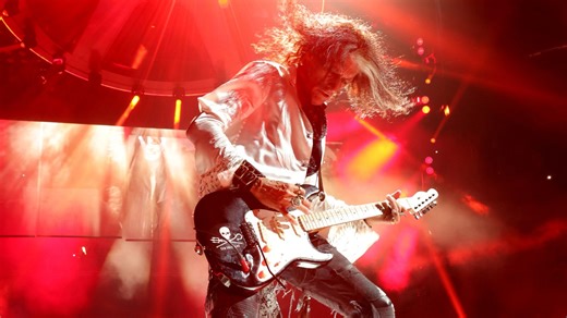 Watch Joe Perry Play Aerosmith Classics With Members of Black Crowes, Stone Temple Pilots