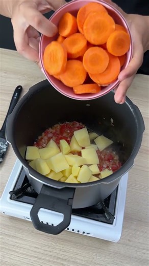 potato broth with carrots! tasty recipe for cold days