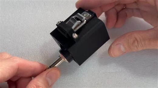 こまほケーブル on Instagram: "お客様からのご要望もあり、BOSS WL-20用のケースを作製してみました。 中々良い感じに出来たのではないでしょうか？ ストラップへの取り付け用マジックテープが届いたら取り付けてみようと思います。"