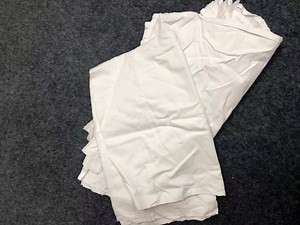 [Hot Item] Second Hand Used White Bed Sheets Industrial Cleaning Absorbent Rags Good Absorbent Soft Material Different Size Used White Bed Sheet Cotton Wiping Rags